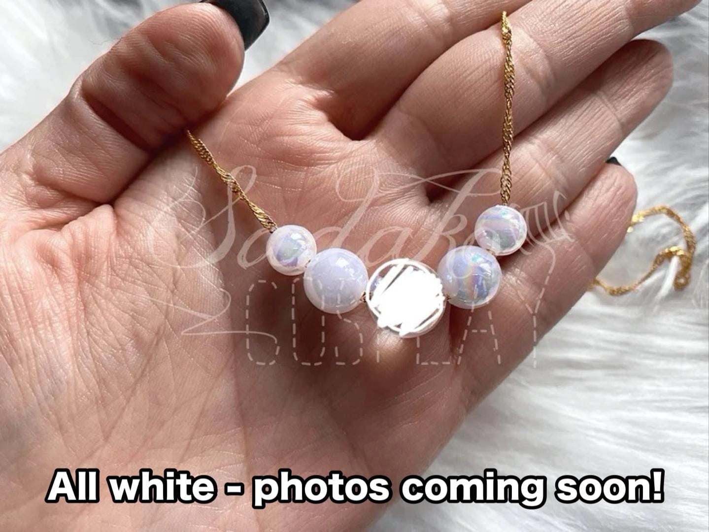 Elina Schmetterling Halskette mit künstlichen Perlen