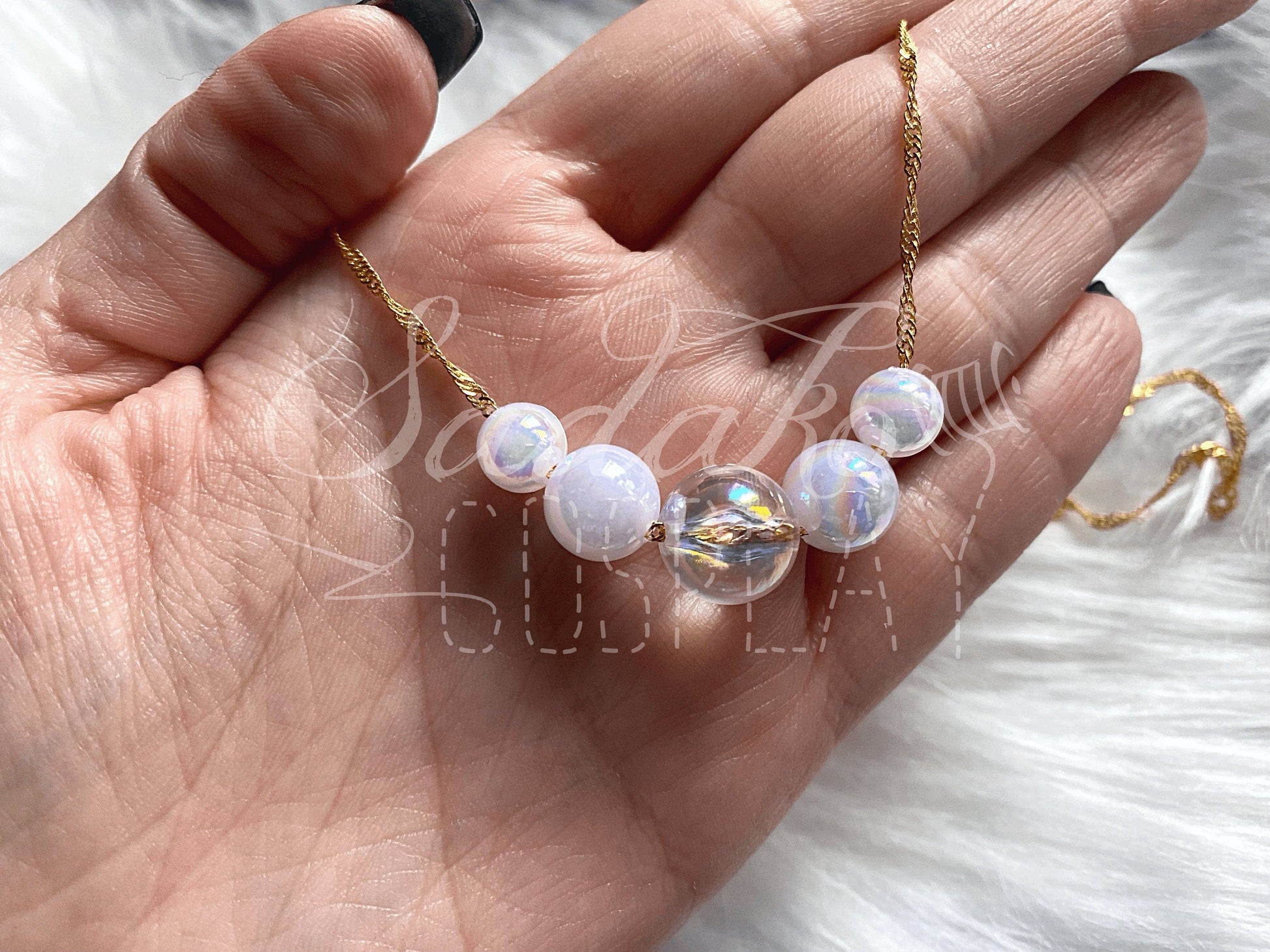 Elina Schmetterling Halskette mit künstlichen Perlen