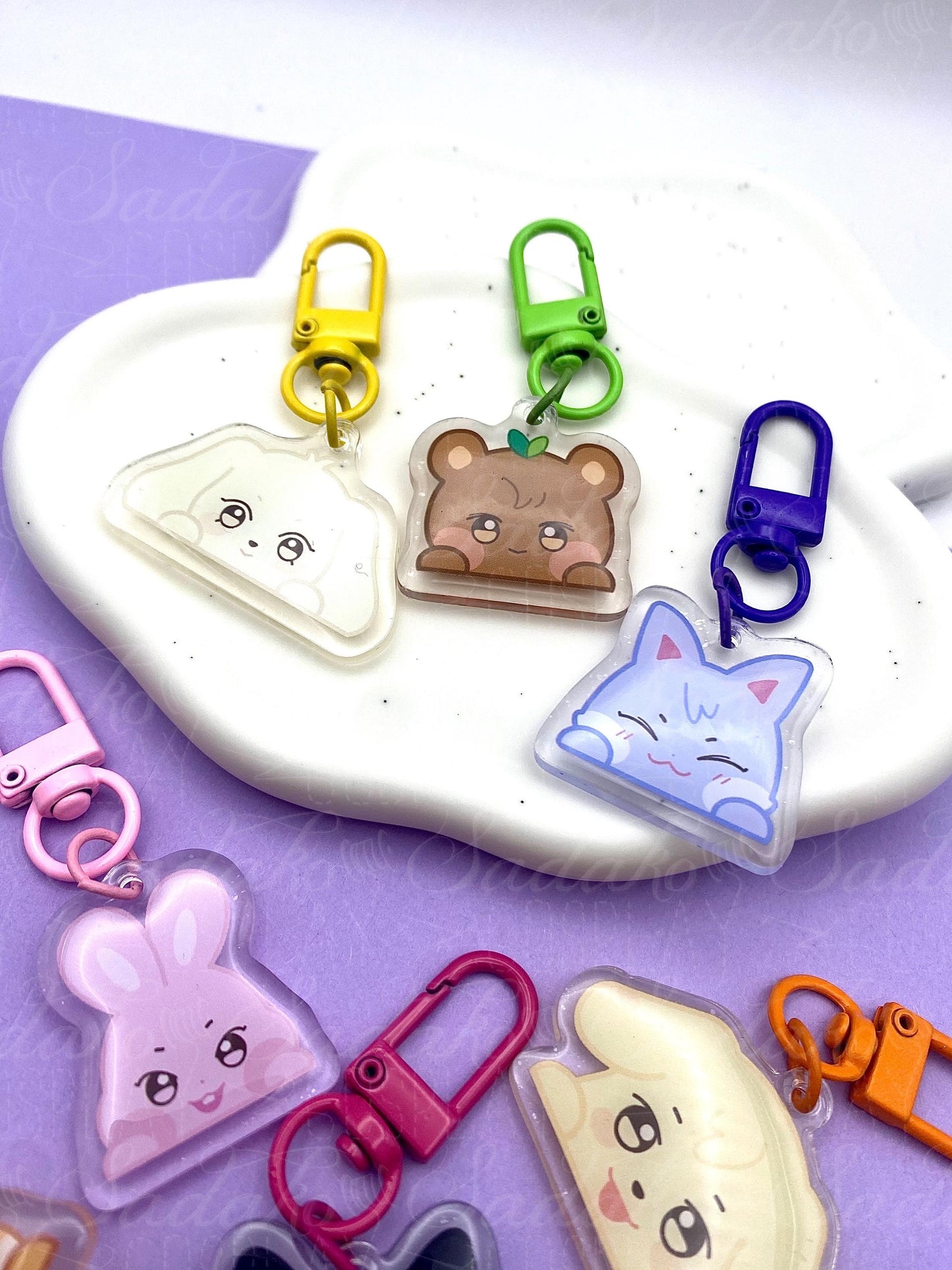 Aniteez Peeker Mini Keychain