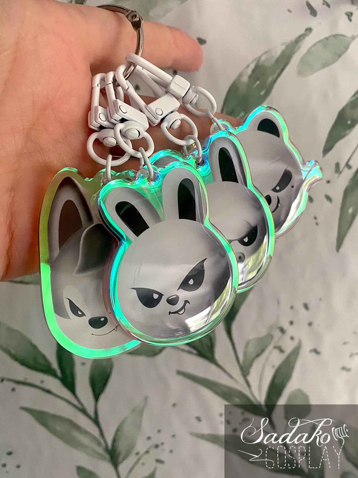 Evil SKZOO Holo laser Keychain, Stray Kids K-Pop holographischer Schlüssel Anhänger