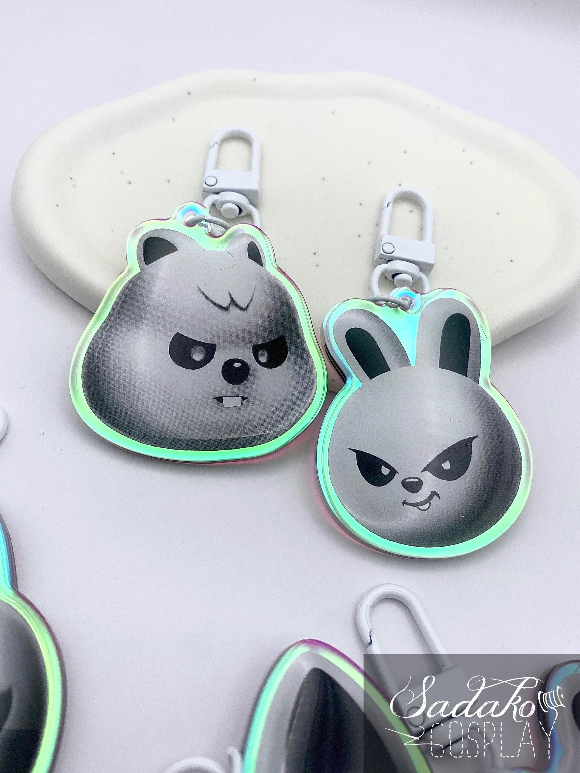 Evil SKZOO Holo laser Keychain, Stray Kids K-Pop holographischer Schlüssel Anhänger
