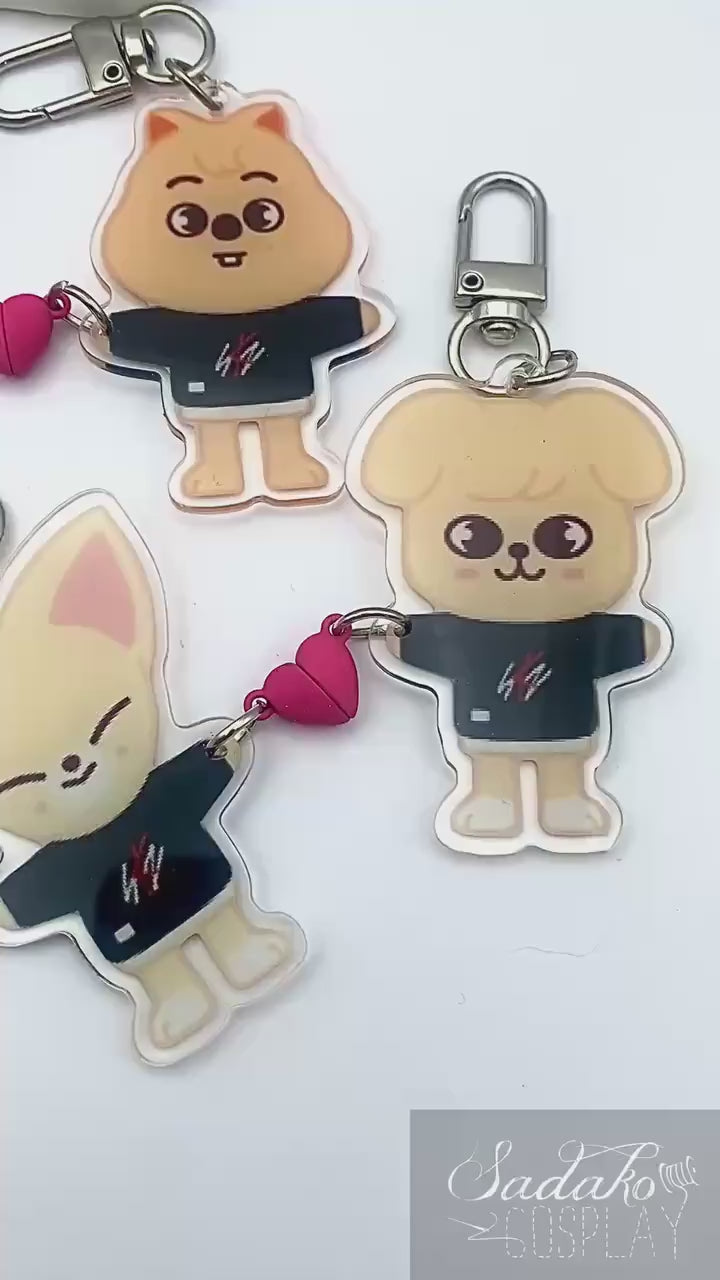 SKZOO Magnet Freundschaft Keychain, Stray Kids Acryl Anhänger Chibi, K-Pop Atiny Schlüssel Anhänger mit Herz, couple friendship besties