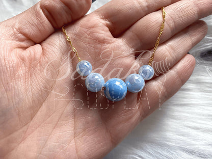 Elina Schmetterling Halskette mit künstlichen Perlen