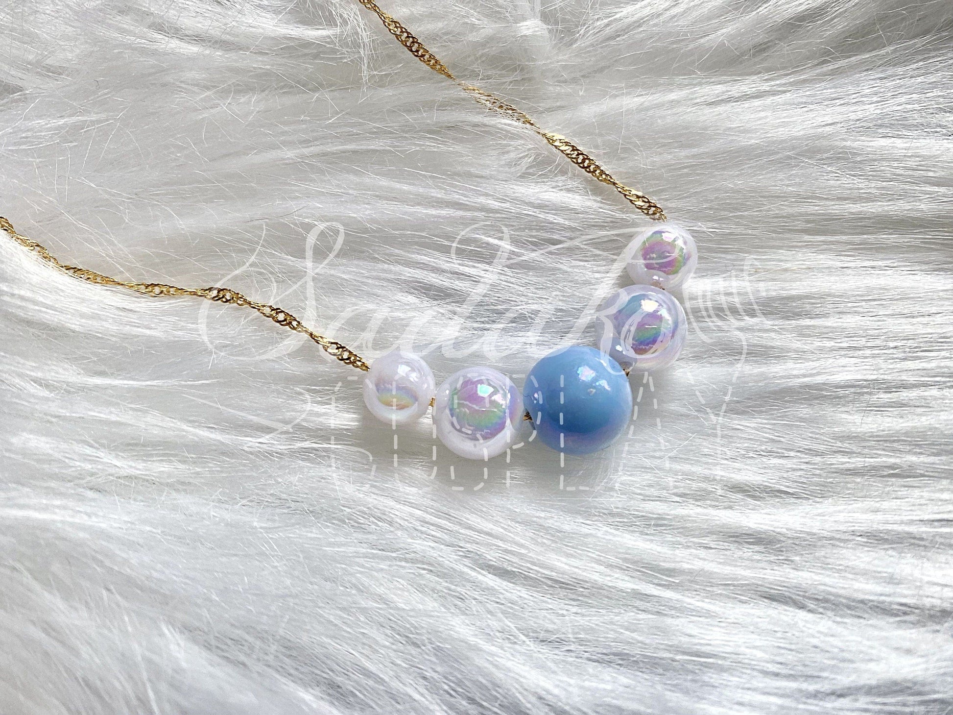 Elina Schmetterling Halskette mit künstlichen Perlen