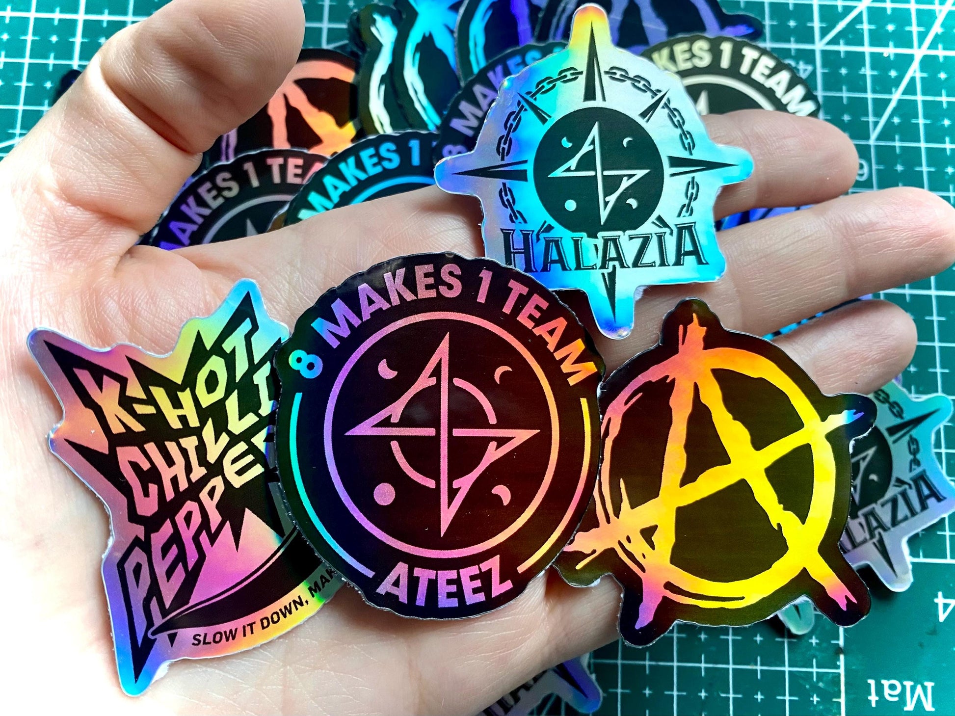 ATEEZ inspirierte Vinyl Holo-Sticker