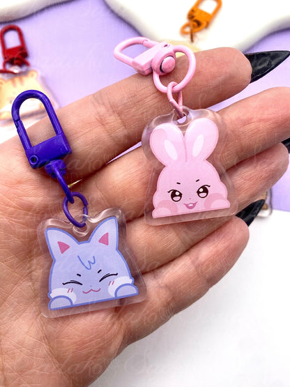 Aniteez Peeker Mini Keychain