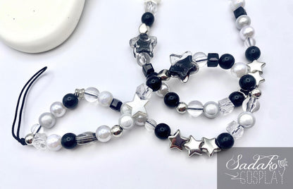 Handmade Handy Kette im Y2K Style – K-Pop Beaded Phone Charm in Schwarz/Weiß/Silber