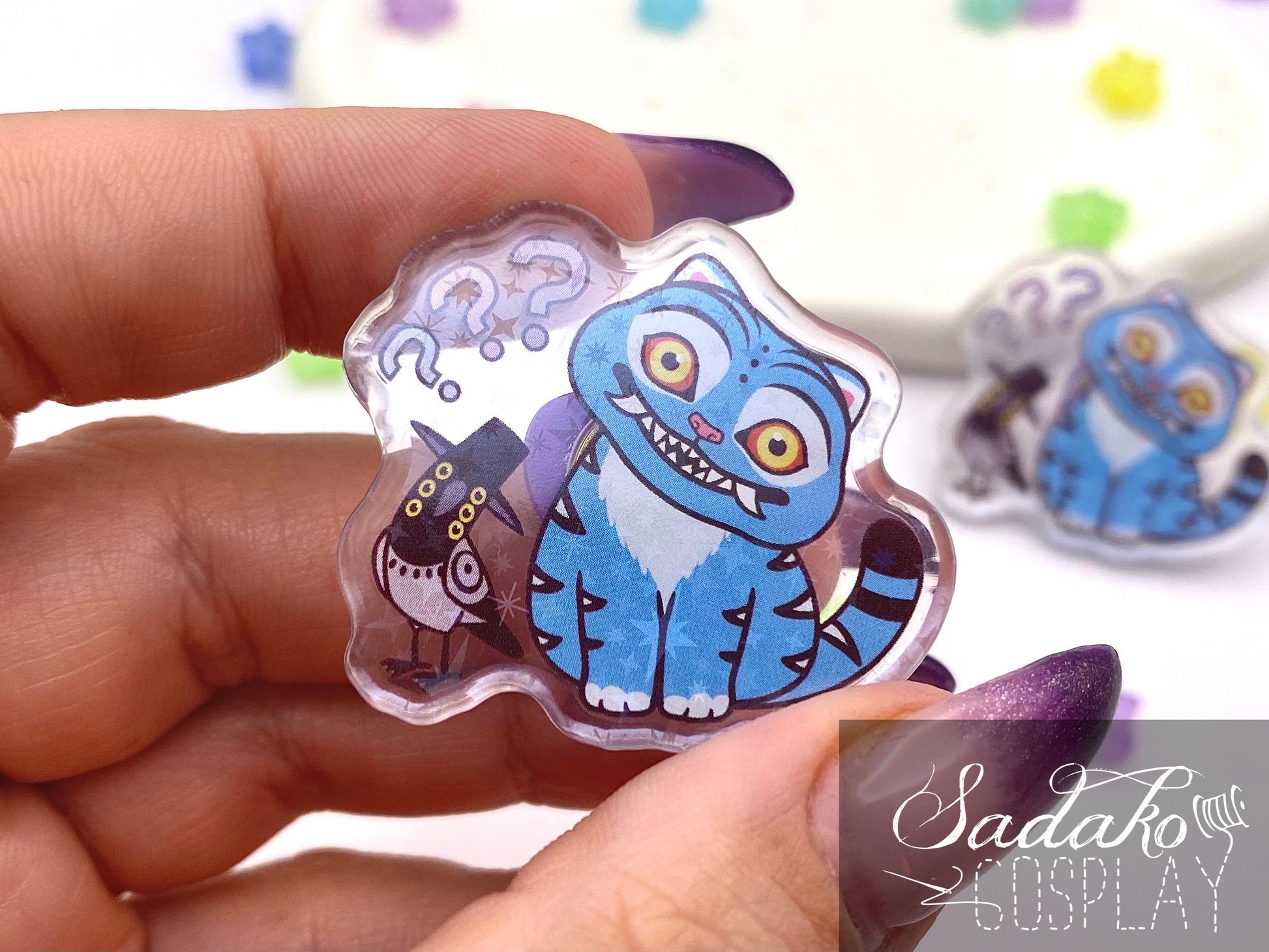 Derpy Tiger & Sussie Acryl Pin mit holographischen Glitzer Sternen, K-Pop Demon Hunters acrylic Button Anstecker