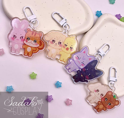 Aniteez Couple Acryl Keychain mit holographischen Glitzer Sternen, ATEEZ acrylic Anhänger, Seongjoong, Yungi, WooSan, JongSang