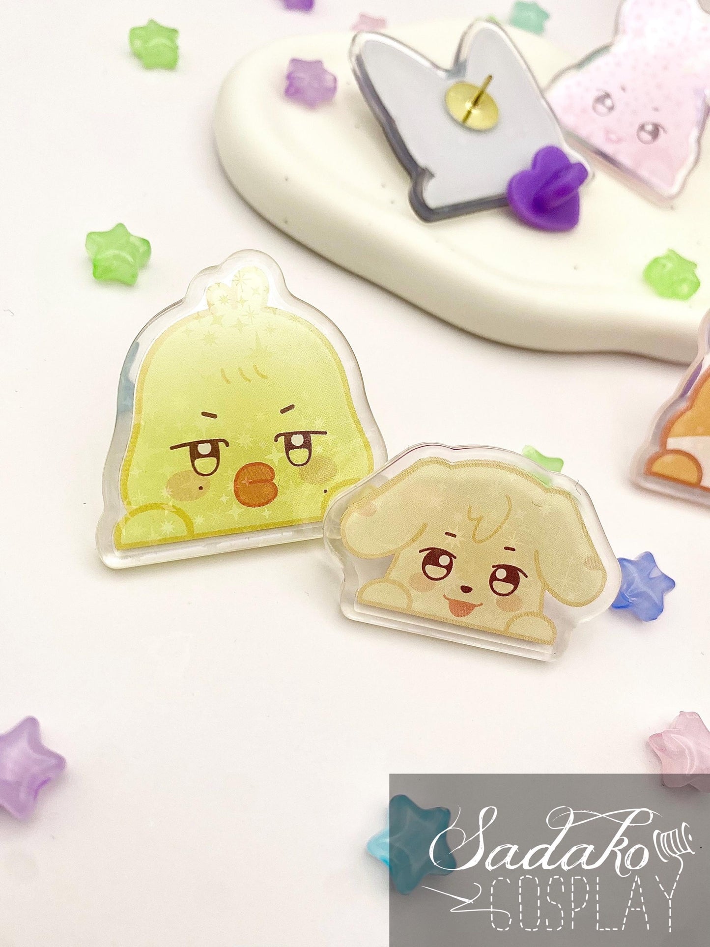 ATEEZ Peeking Acryl Pin mit holographischen Glitzer Sternen, Aniteez acrylic Button Anstecker für Atiny