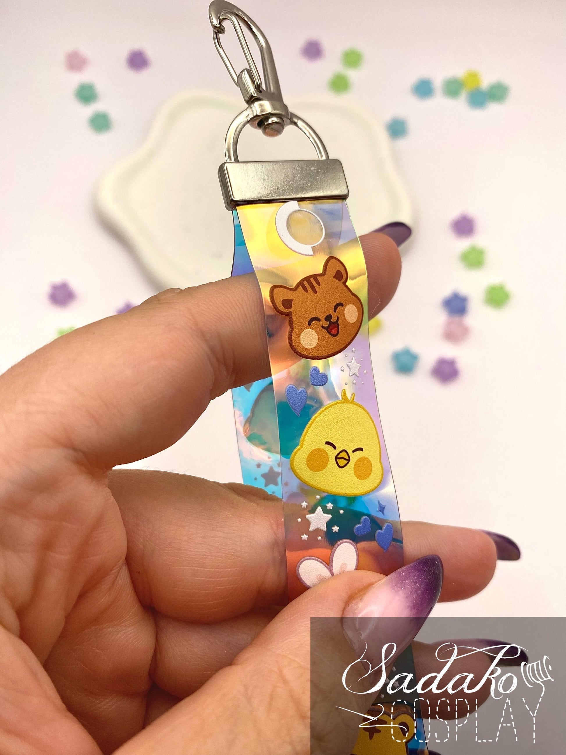 ONEUS PVC Lanyard Wristlet Anhänger - Bunter Regenbogen Hologramm Keychain für TOMOON und K-Pop Fans