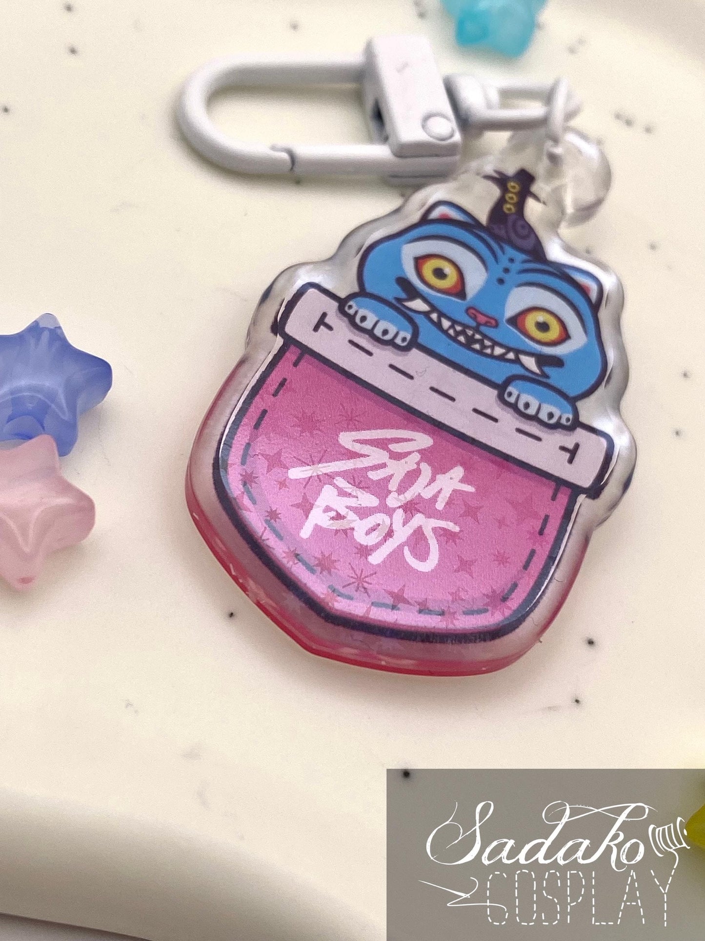 Derpy Tiger & Sussie in a Pocket Acryl Keychain mit holographischen Glitzer Sternen, K-Pop Demon Hunters acrylic Anhänger