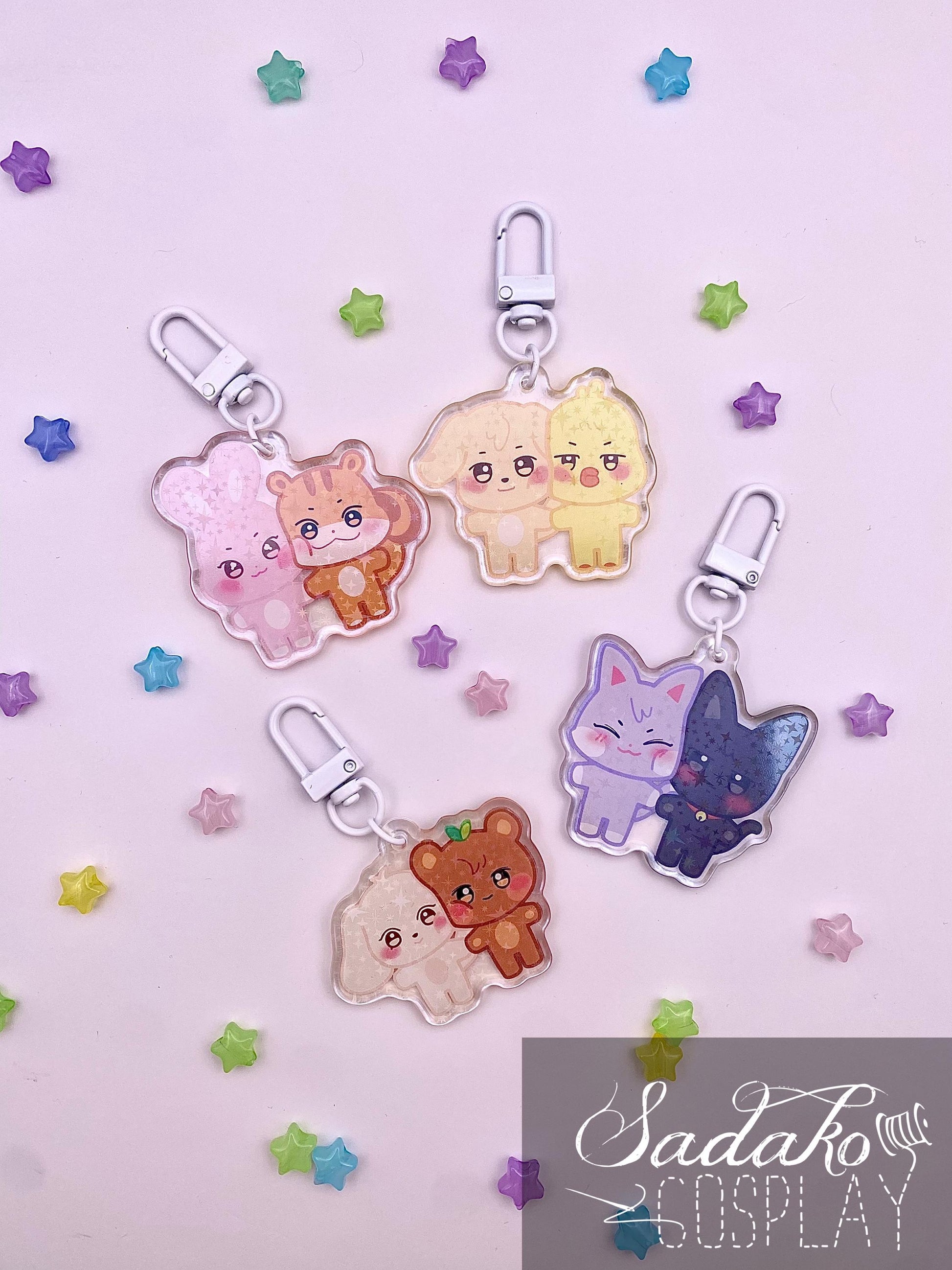 Aniteez Couple Acryl Keychain mit holographischen Glitzer Sternen, ATEEZ acrylic Anhänger, Seongjoong, Yungi, WooSan, JongSang