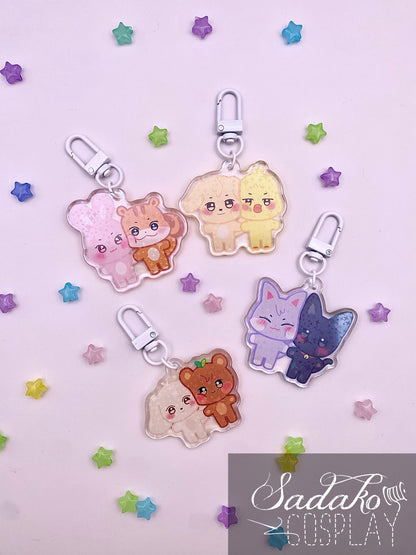 Aniteez Couple Acryl Keychain mit holographischen Glitzer Sternen, ATEEZ acrylic Anhänger, Seongjoong, Yungi, WooSan, JongSang