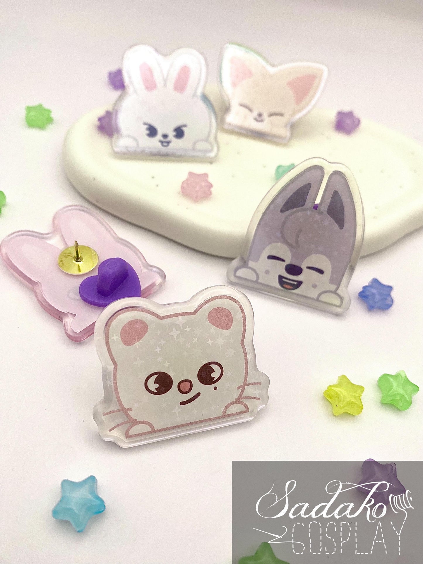 Stray Kids Peeking Acryl Pin mit holographischen Glitzer Sternen, SKZOO acrylic Button Anstecker für Stay
