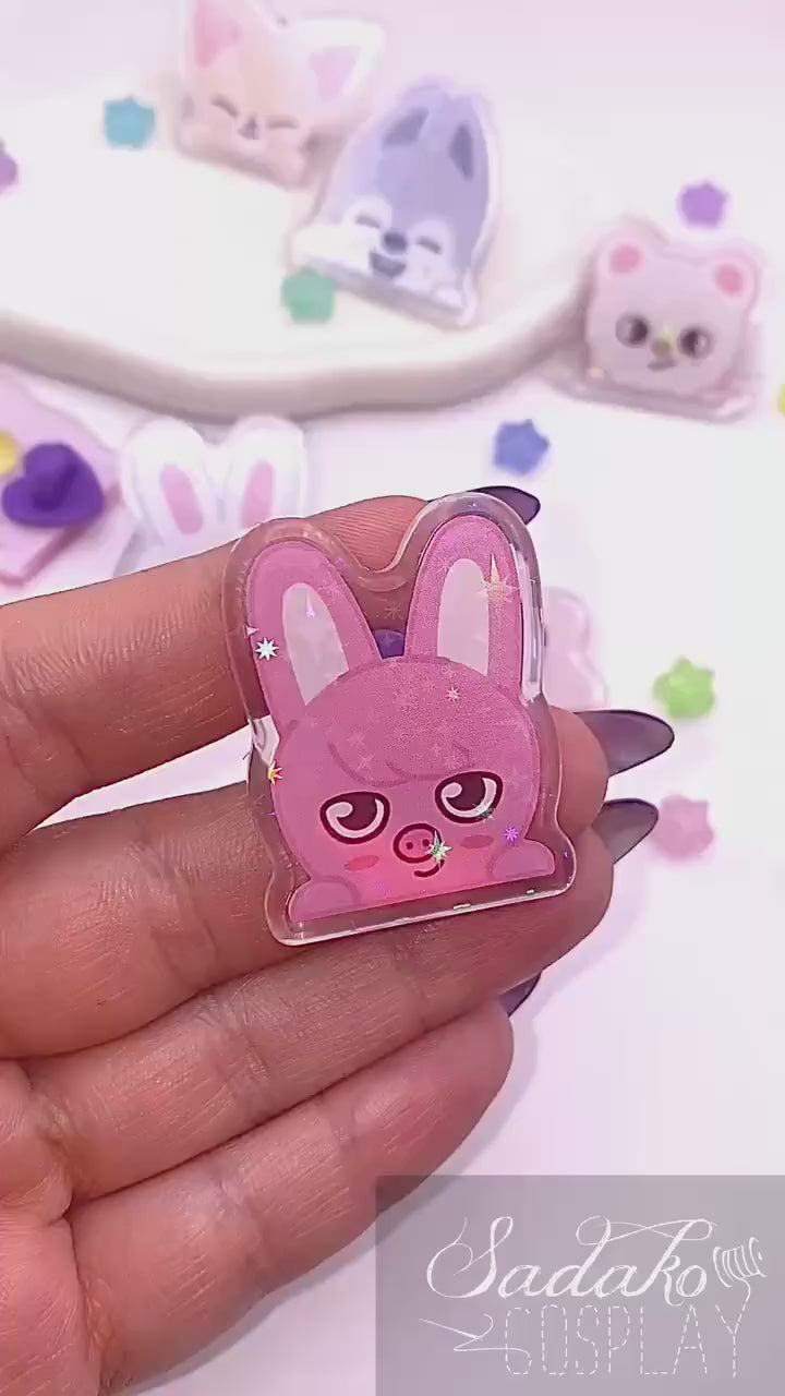 Stray Kids Peeking Acryl Pin mit holographischen Glitzer Sternen, SKZOO acrylic Button Anstecker für Stay